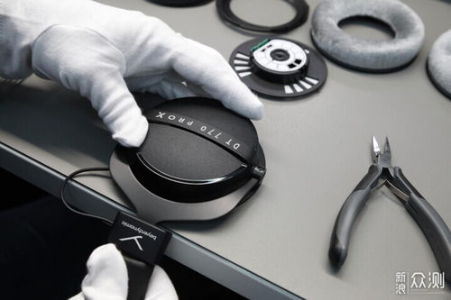 從專業(yè)監(jiān)聽(tīng)到藝術(shù)創(chuàng)作 拜雅DT 770、990與PRO X的隱秘共鳴